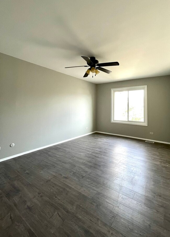 Building Photo - 476 Harrison Ct