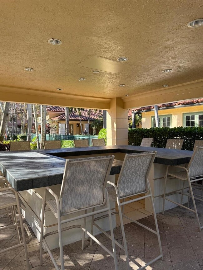 Building Photo - 6598 W Sample Rd