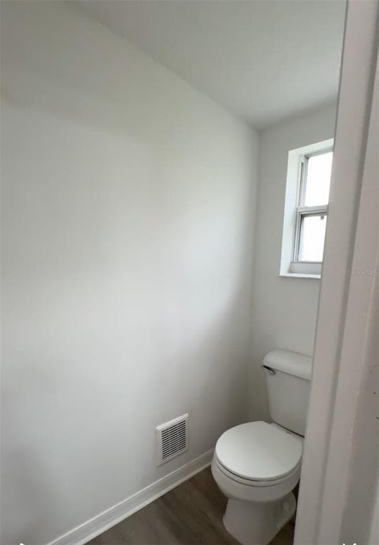 Building Photo - 1264 S Beach Cir