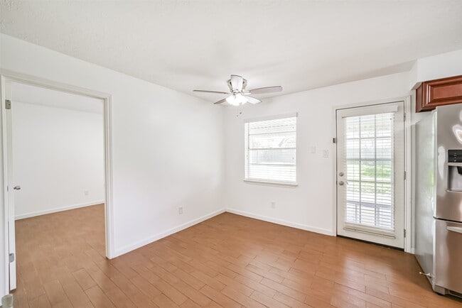 Building Photo - 12526 Chessington Dr