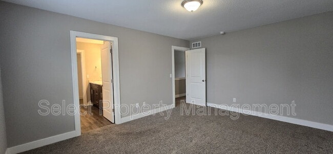 Building Photo - 13932 Diavik Pl