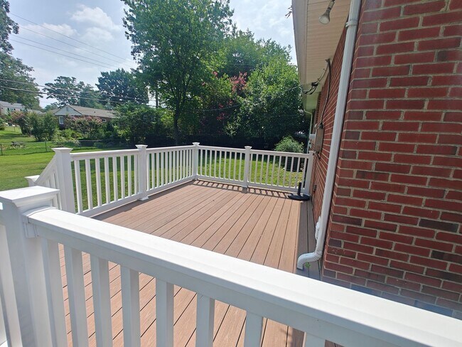 Building Photo - 3 bedroom home in Henrico
