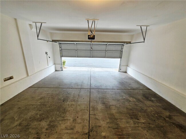 Building Photo - 8327 Fort Hallock Ave