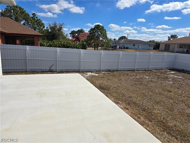 Building Photo - 3313 8th St W