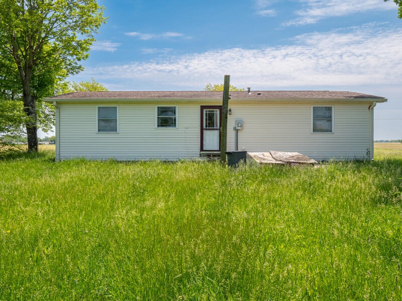 Building Photo - 5784 250N