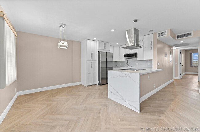 Building Photo - 4055 Wolverton C