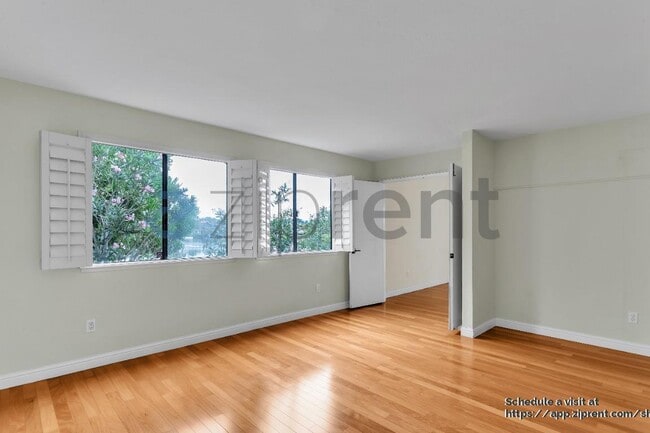 Building Photo - 749 Barnegat Ln