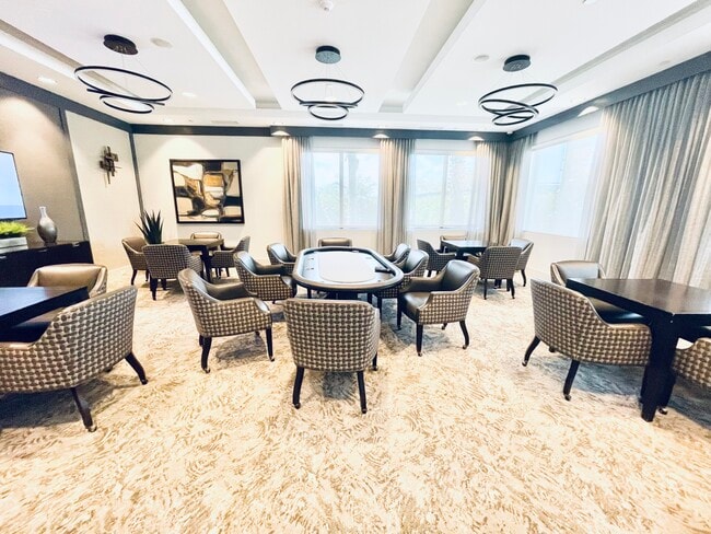 Building Photo - 15371 Green River Ct