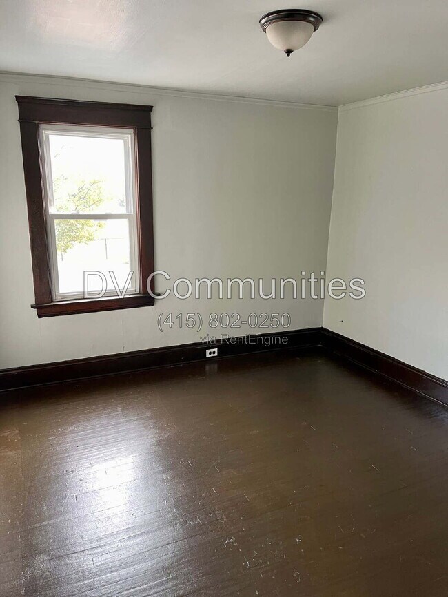 Building Photo - 1148 E 176th St