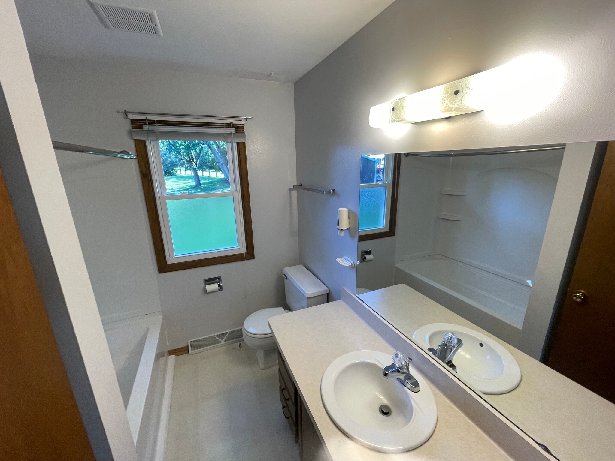 Bathroom - 615 Harrison St