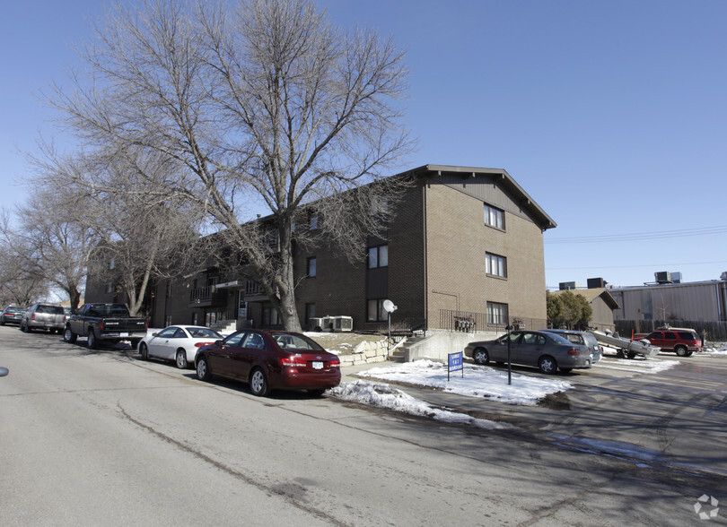 Building Photo - Arapahoe Village