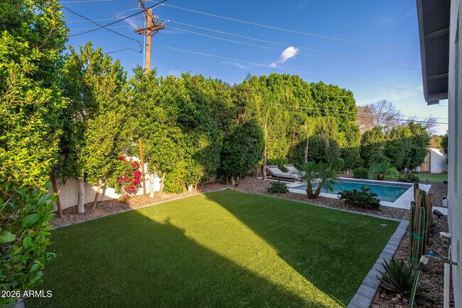 Building Photo - 4017 N 49th Pl