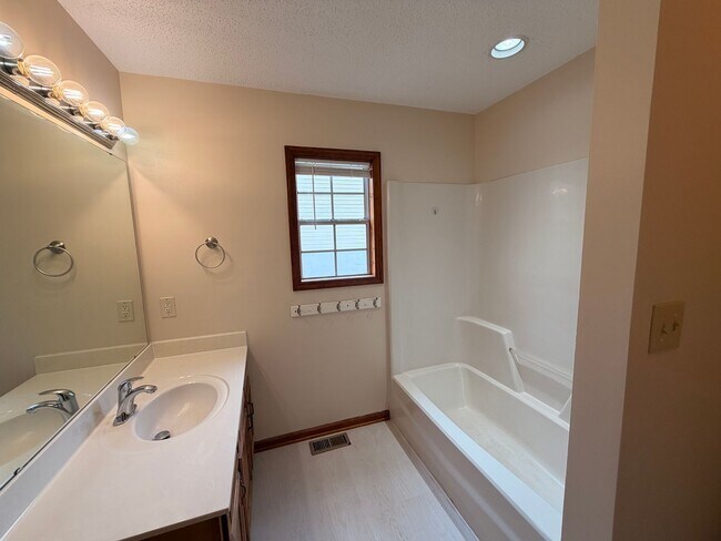 Building Photo - AVAILABLE