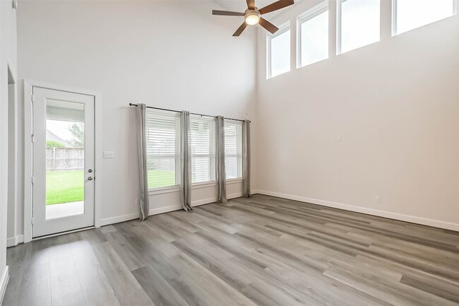 Building Photo - 340 Cavil Barrier Ln
