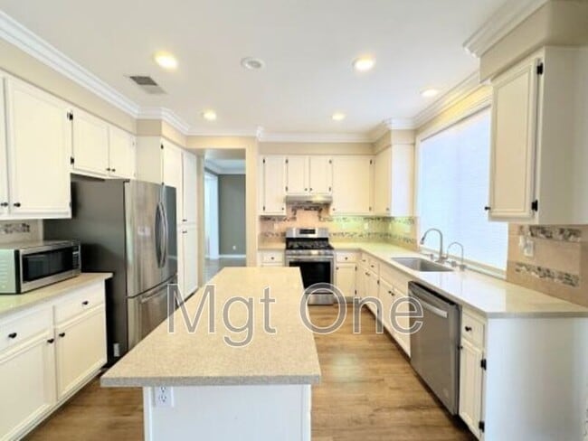 Primary Photo - 3735 Coleville Cir