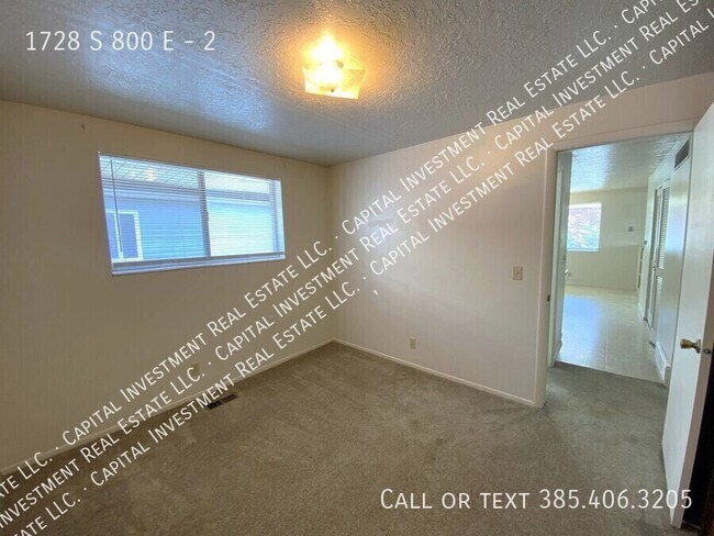 Building Photo - 1728 S 800 E