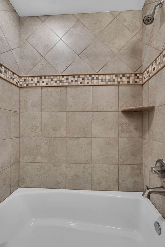 Building Photo - Beautiful and light-filled home in the desirable Normandy Place community located in Nashville’s ...