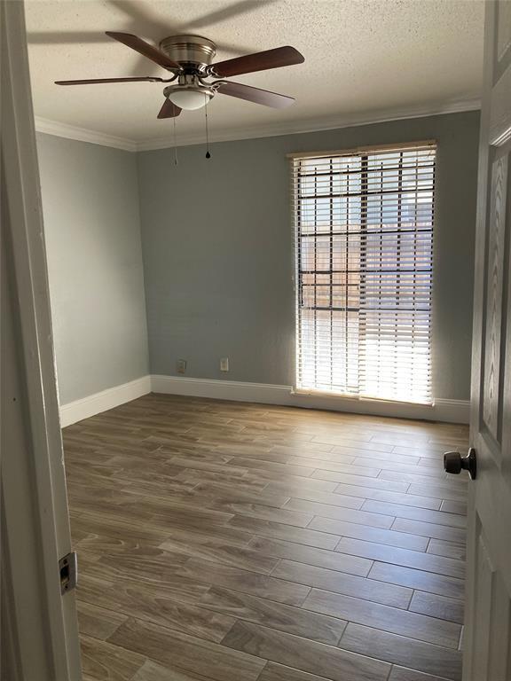 Building Photo - 12500 Sandpiper Dr