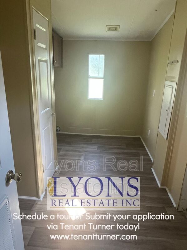 Building Photo - 507 Ravenwood Dr