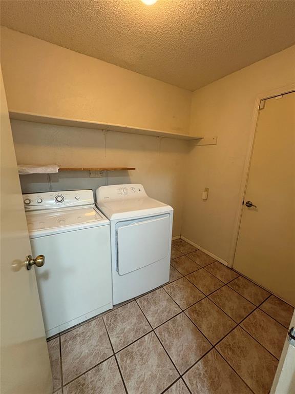 Building Photo - 1005 Wessex Way