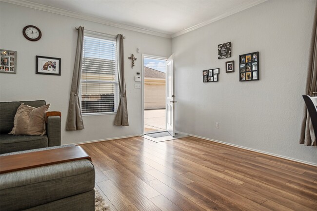 Building Photo - 16783 Mammoth Springs Dr