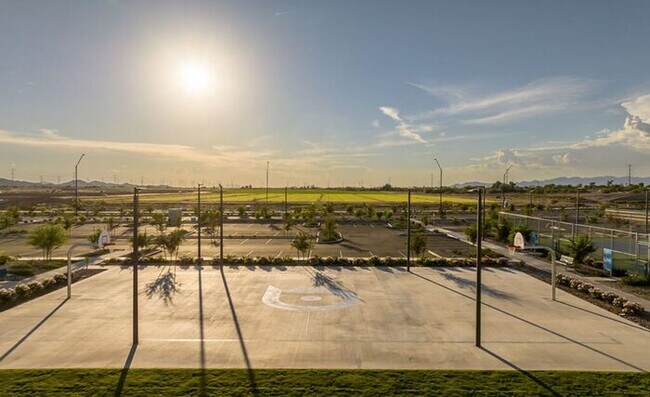 Building Photo - Alamar Living, 4 Bed, 3 Bath Rental!