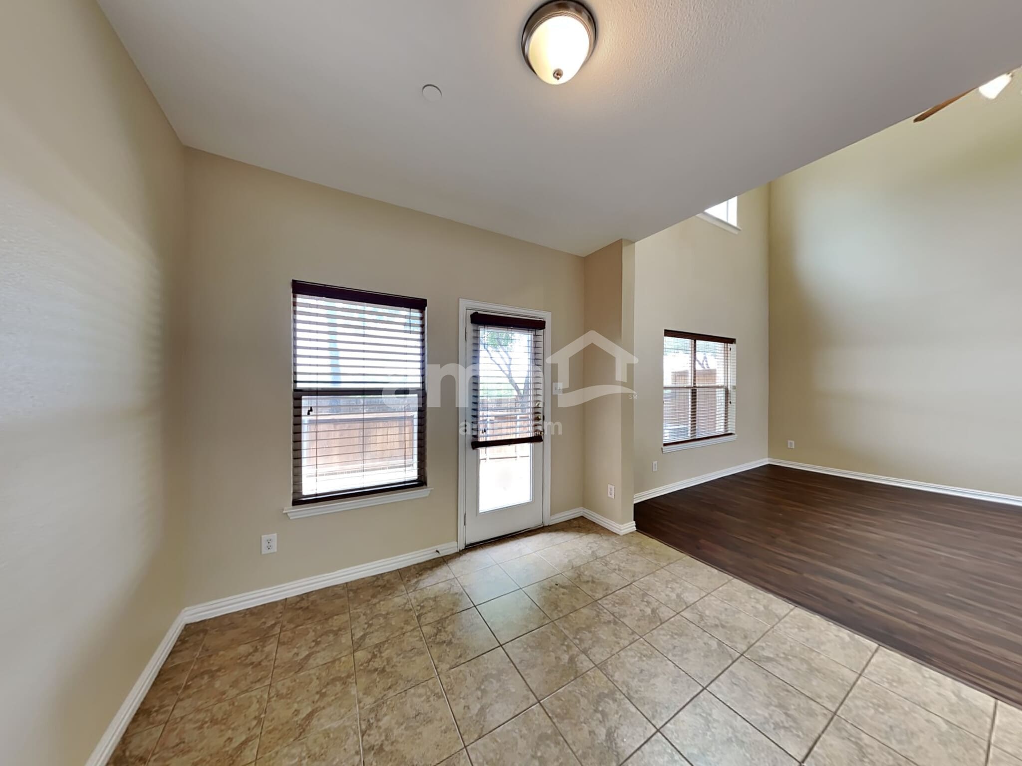 Building Photo - 3706 Boxwood Dr
