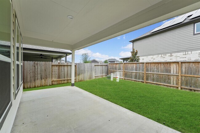 Building Photo - 29357 Sycamore Cave Ln