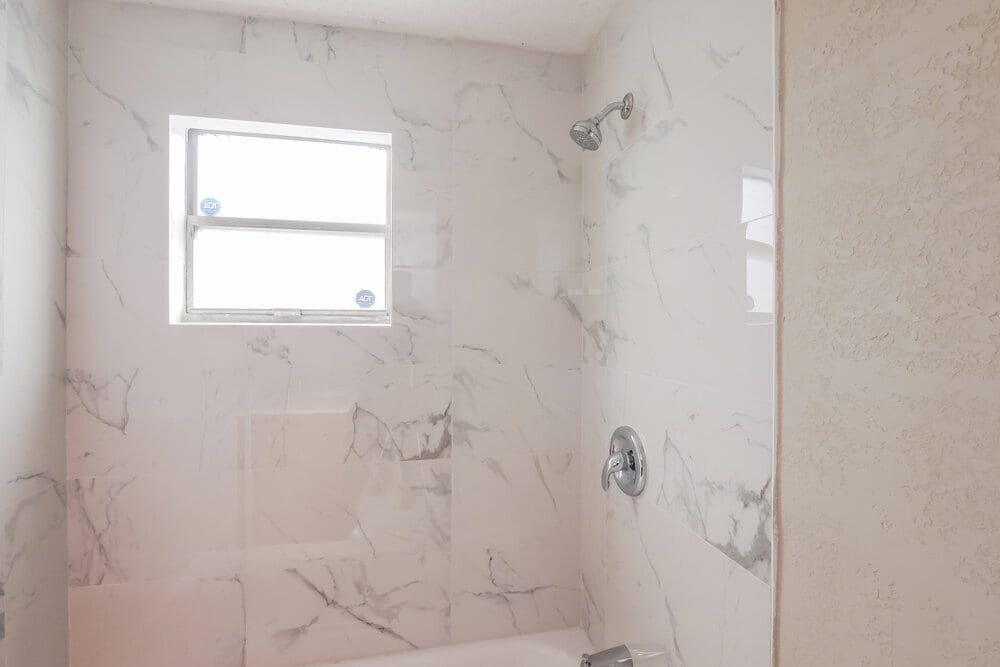 Building Photo - 4110 NW 39th Ave