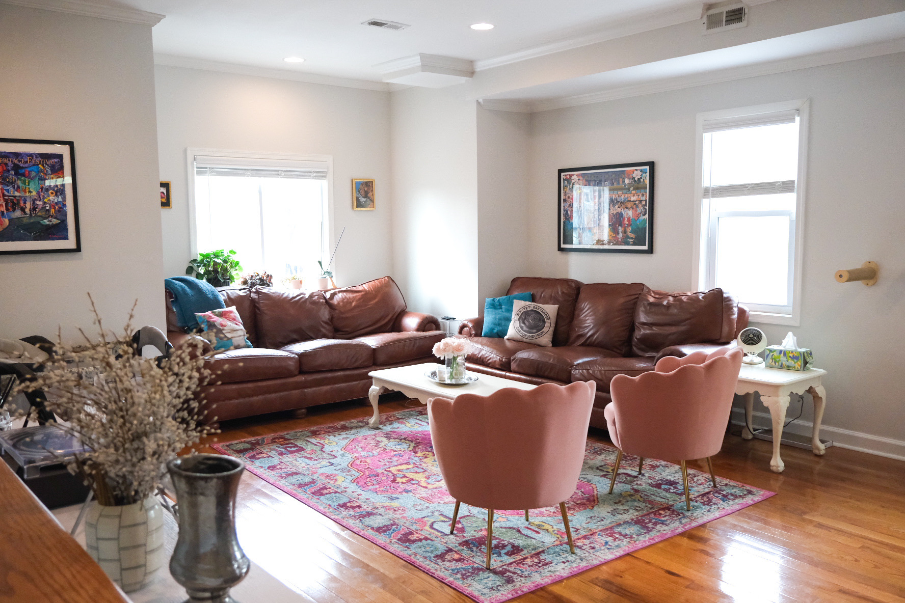 Living room - 655 16th St NE