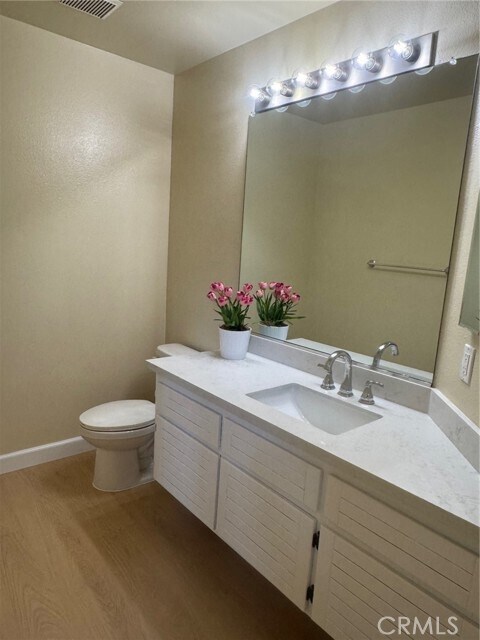 Building Photo - 5 Belcanto