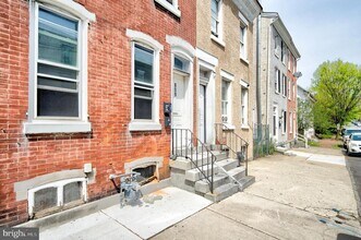 Building Photo - 809 Green St