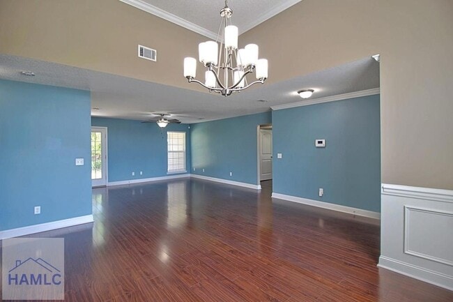 Building Photo - 720 Highgrove Ct
