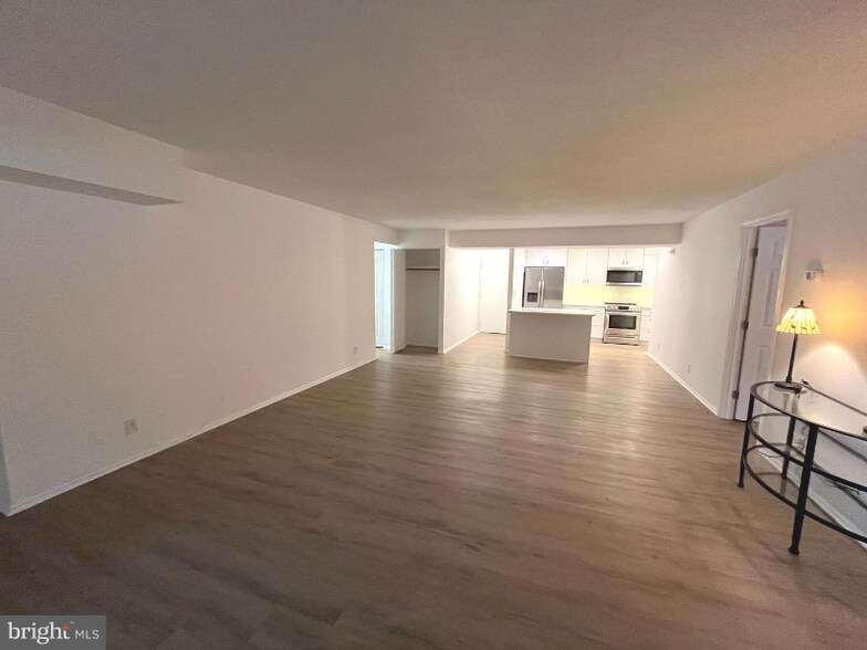Building Photo - 7720 Tremayne Pl