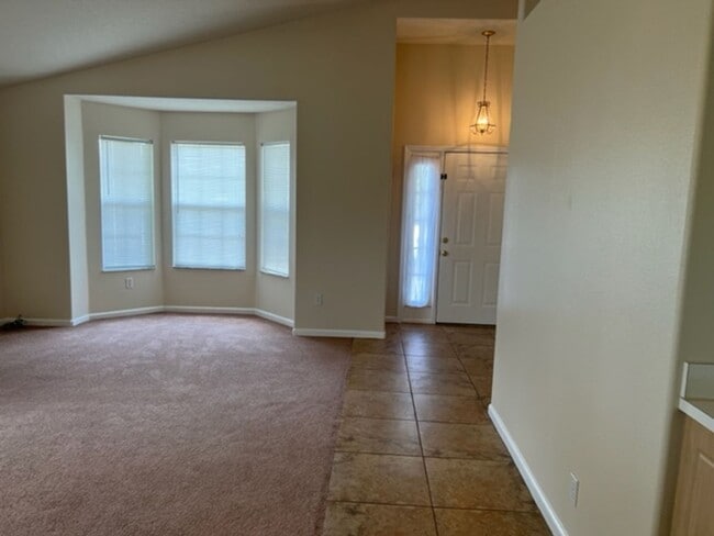 Building Photo - Weston Hills Gated Pool Community