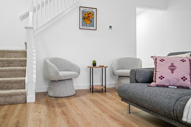 Building Photo - 1019 Central Ave