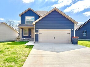 Building Photo - 2662 Scott Dr