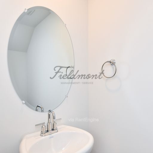 Building Photo - 429 Ellis Mill St