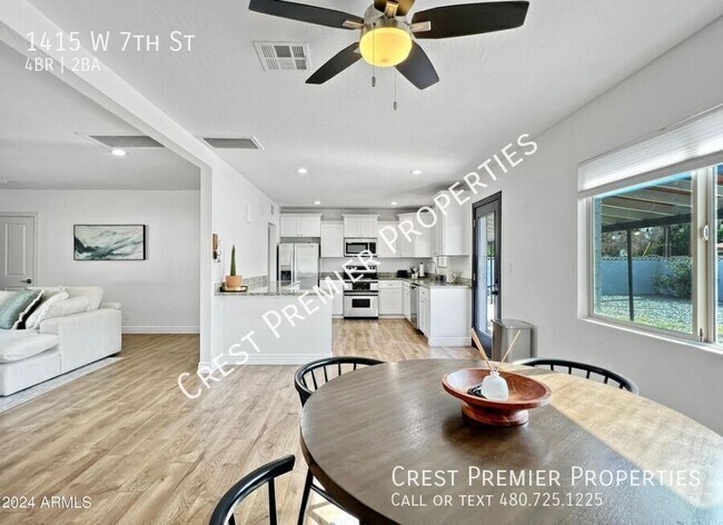 Building Photo - 1415 W 7th St