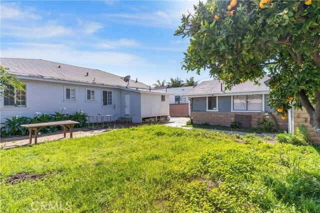 Building Photo - 327 Normandy Pl