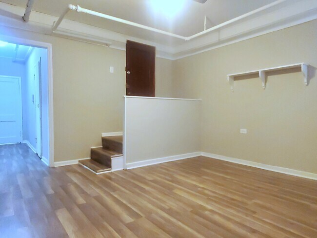 Building Photo - 8028 S Phillips Ave