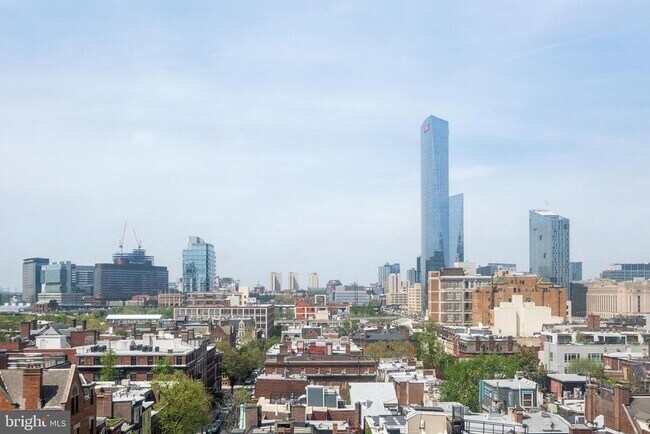 Building Photo - 2031 Locust St