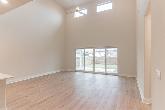 Building Photo - 17900 Trieste Dr