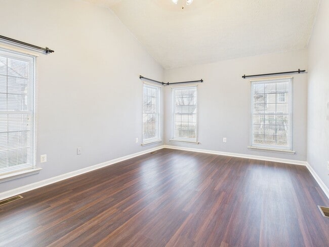 Building Photo - 10561 Gallant Fox Way