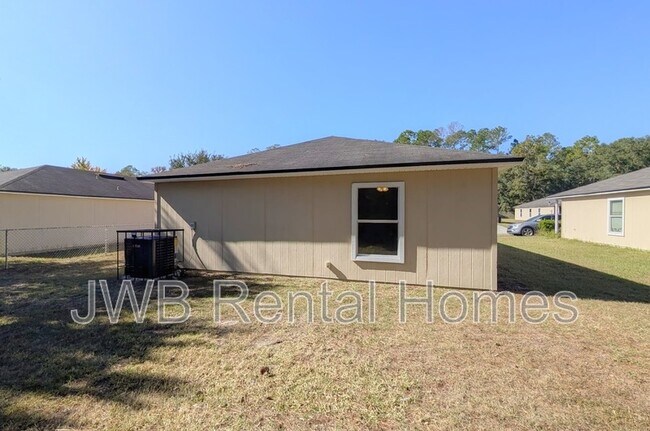 Building Photo - 4373 Melissa Ct W