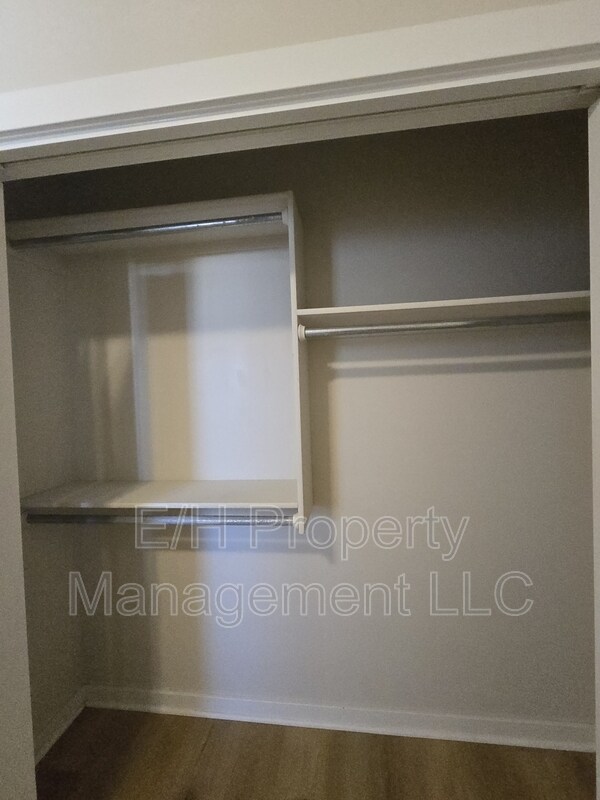 Building Photo - 12195 Fennec St