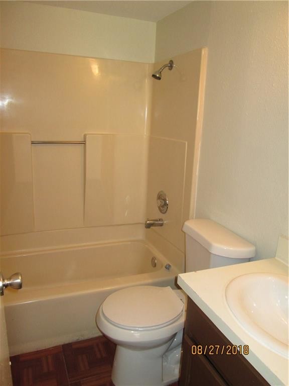 Building Photo - 2206 W Hickory St