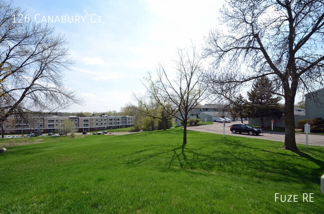 Building Photo - 126 Canabury Ct