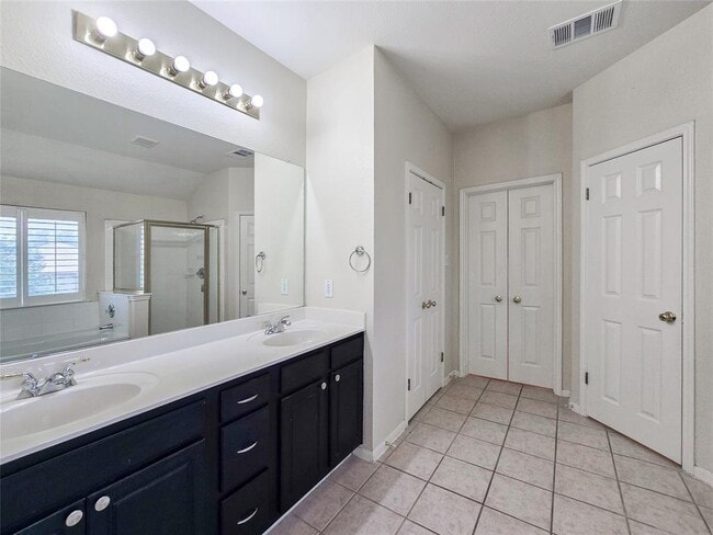 Building Photo - 12729 Serafy Ct