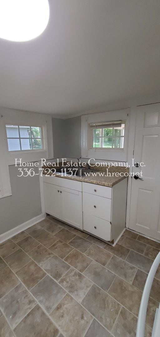 Building Photo - 2616 Machine St